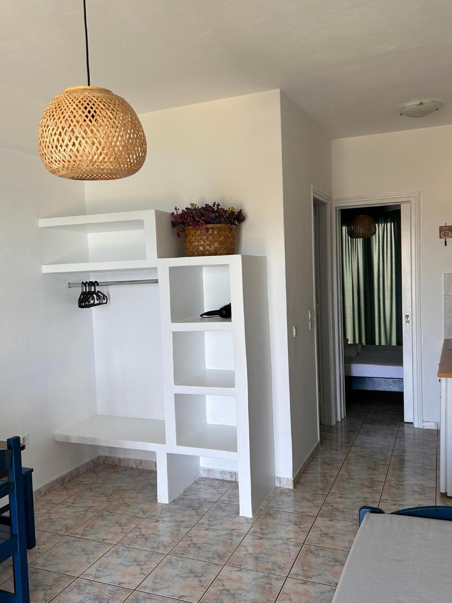 Meltemi Tinos Aparthotel