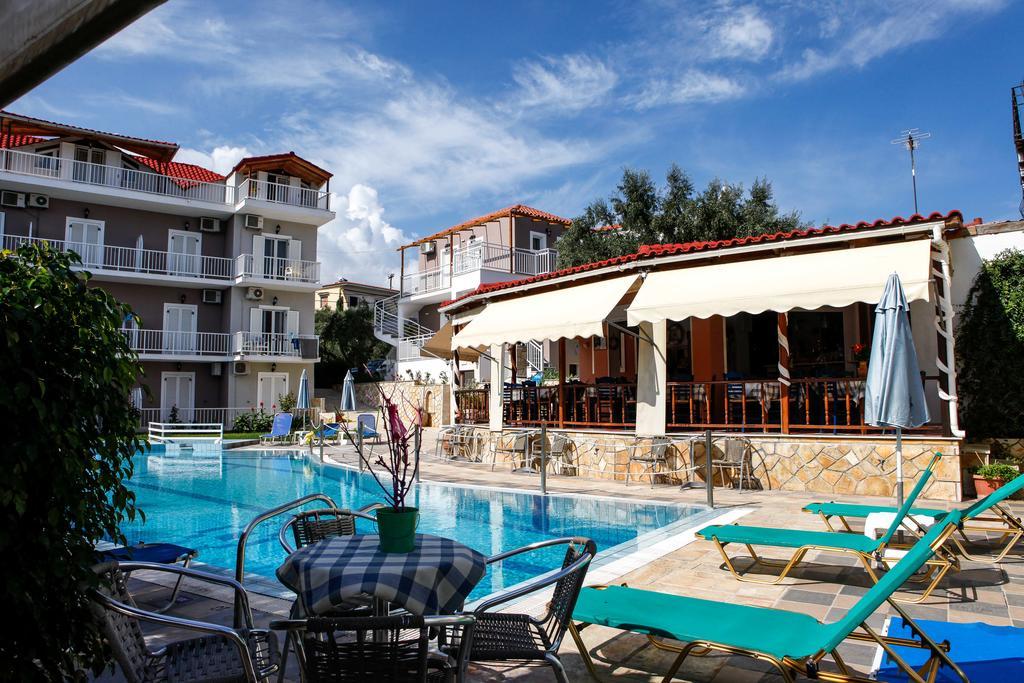 Aparthotel Amoudi Studios Apartments Hotel 3*