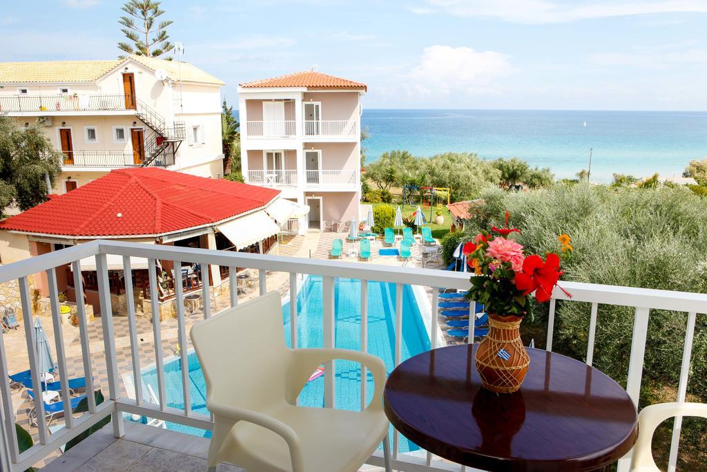 Amoudi Studios Apartments Hotel Aparthotel 3*