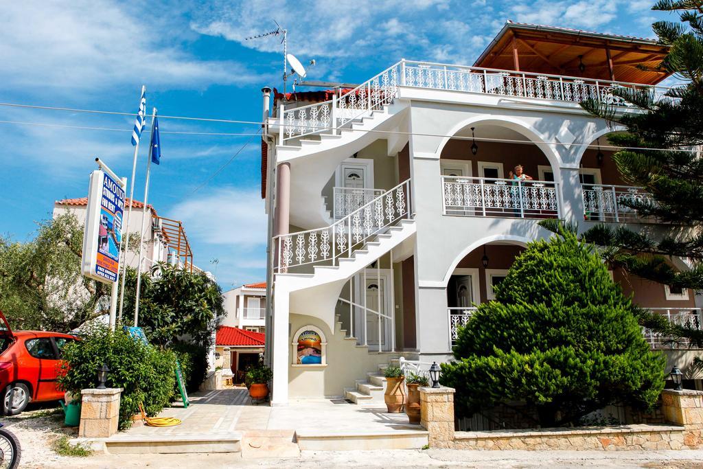 Aparthotel Amoudi Studios Apartments Hotel 3*
