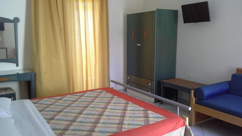Aparthotel Eliros Studios Stalos