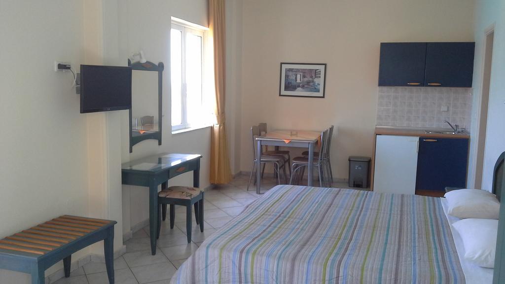 Eliros Studios Aparthotel
