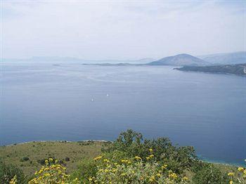 Plataria Hotel 3*