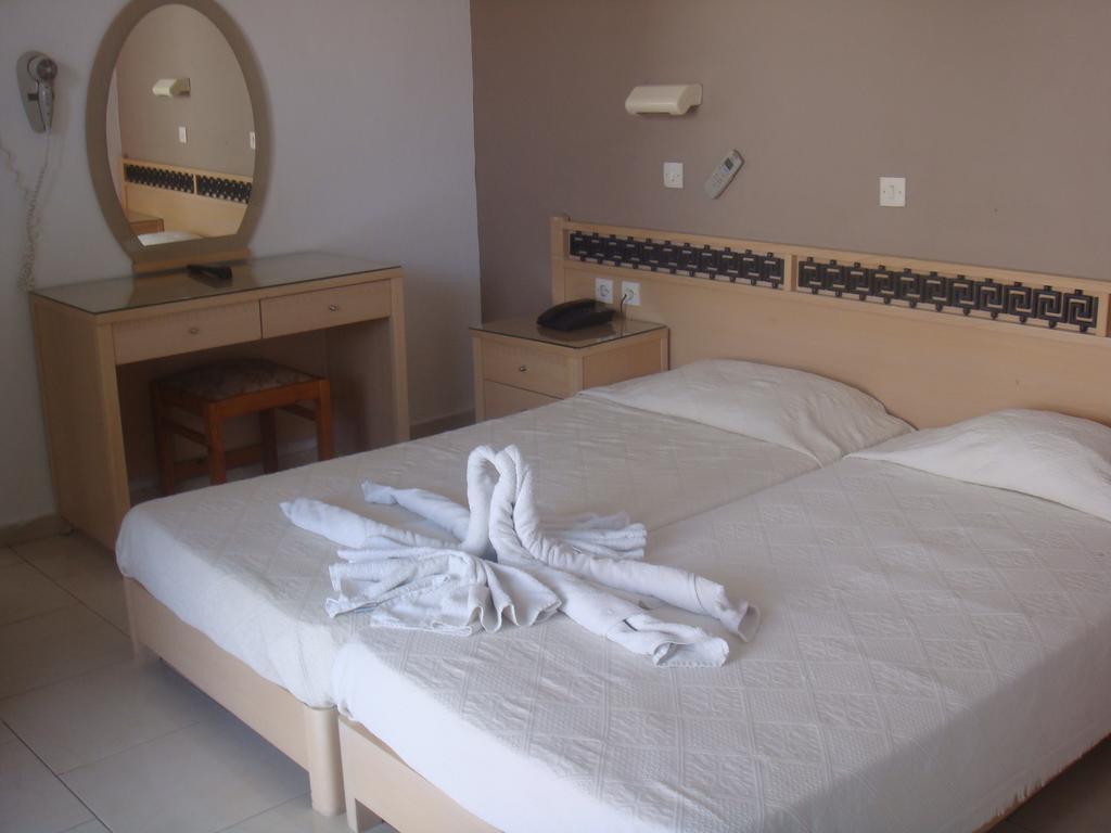 White Palace Aparthotel