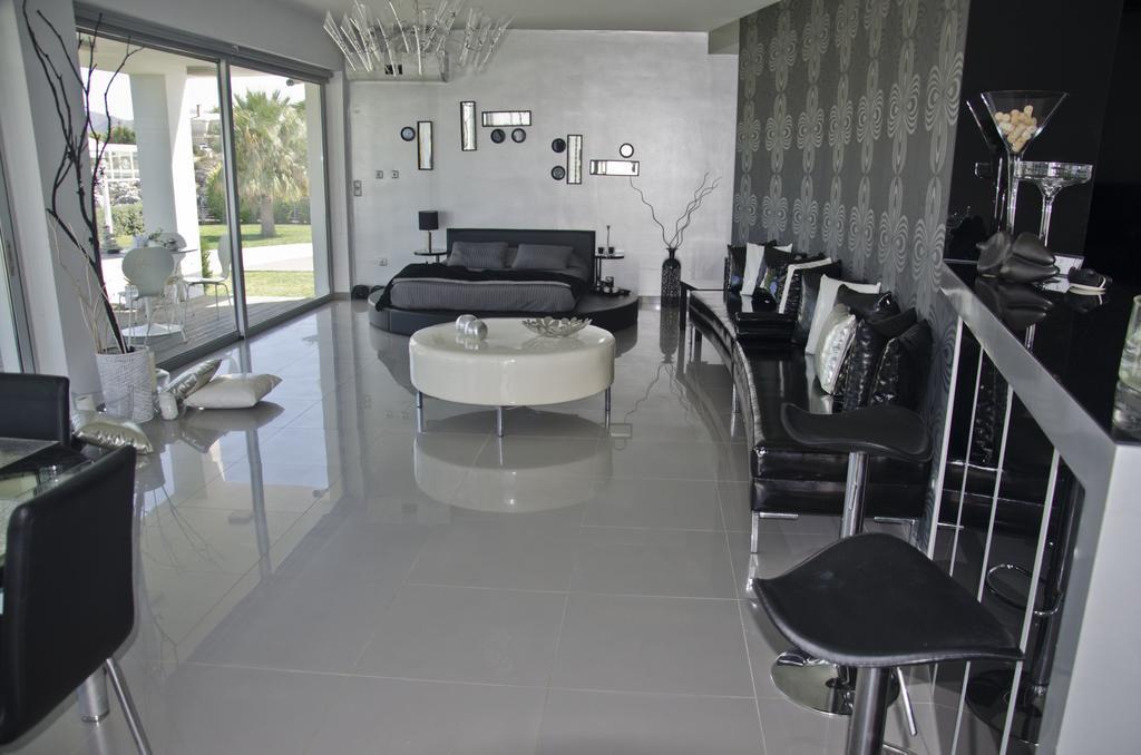 Villa Reveli Estate