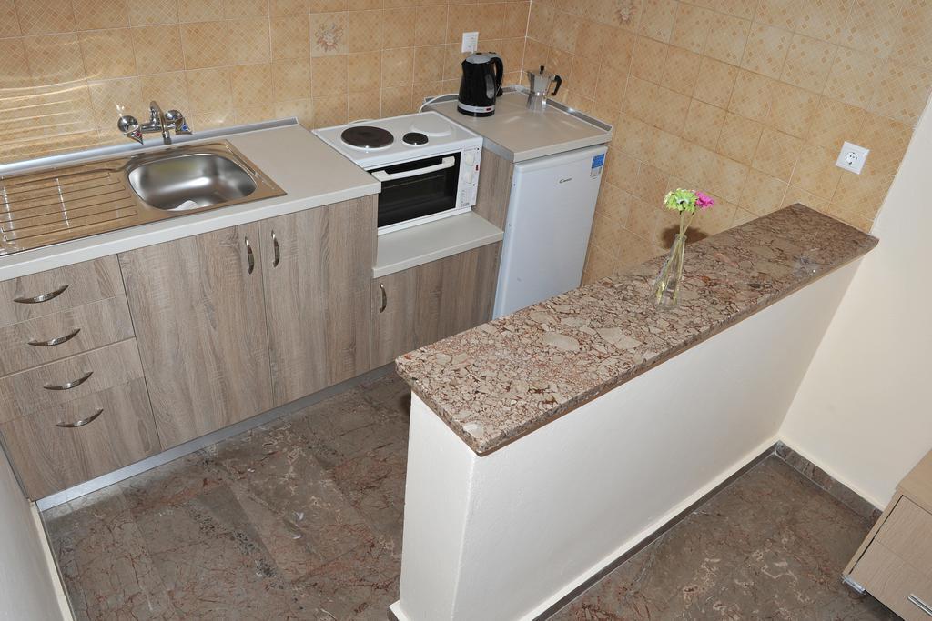 Anna Apartment Kontokali