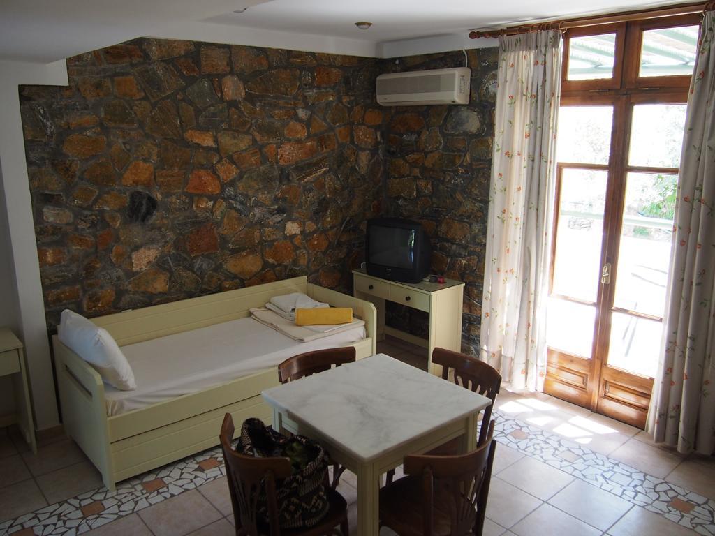 Elia Village Aparthotel