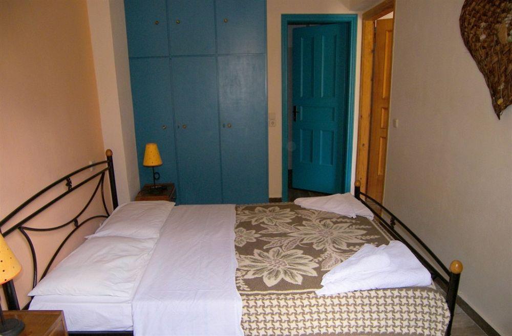 Alia 3* Kamari (Santorini)