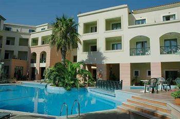 Hotel Amanda Karlovassi