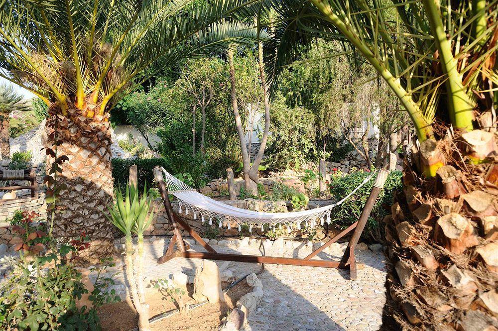Yiannis Retreat Guest house