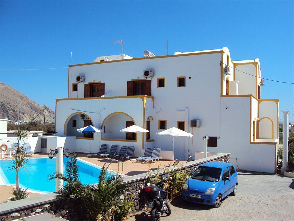 Privee Santorini