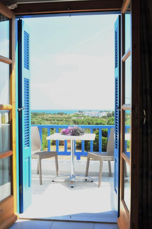 Ariadne House *