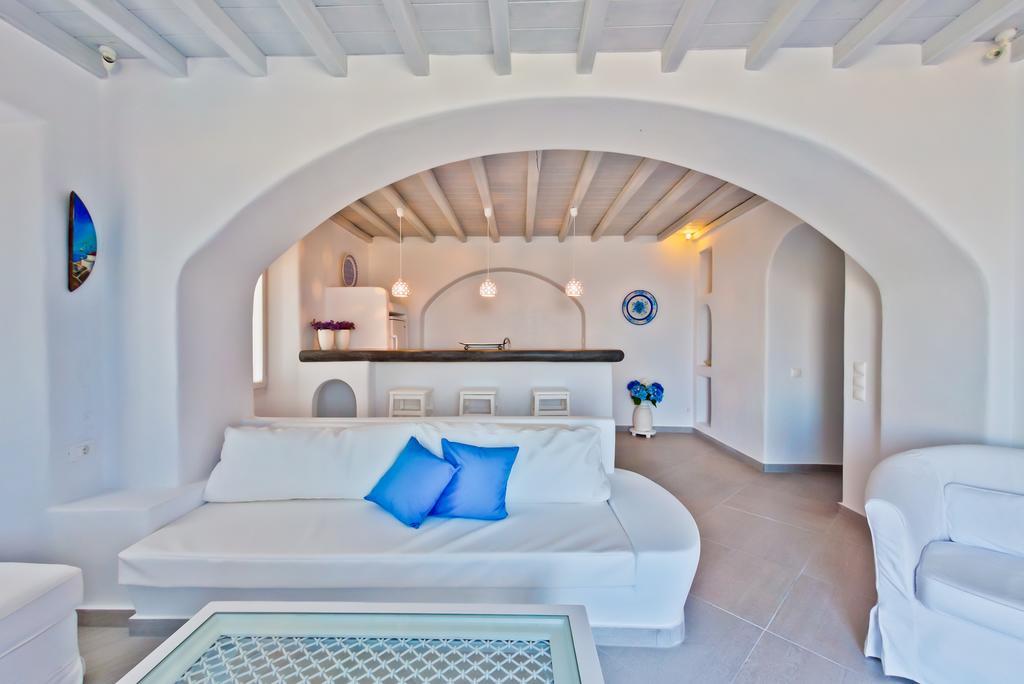 Mykonos Thea Agios Sostis (Mykonos)
