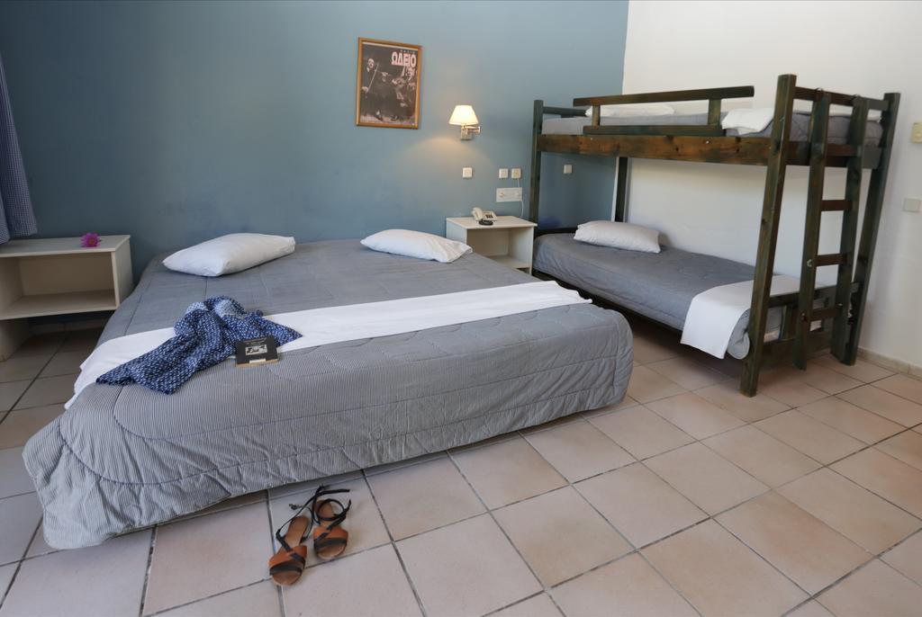 Trypiti Hotel 3*