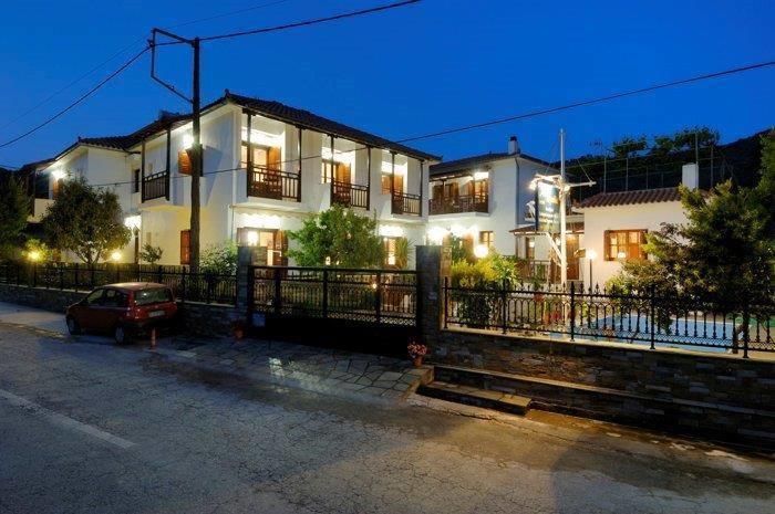 Apartment Charoula *