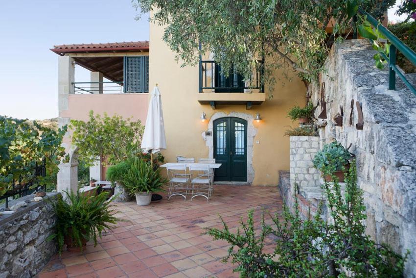 Agathes Traditional Houses Guest house Kastellos