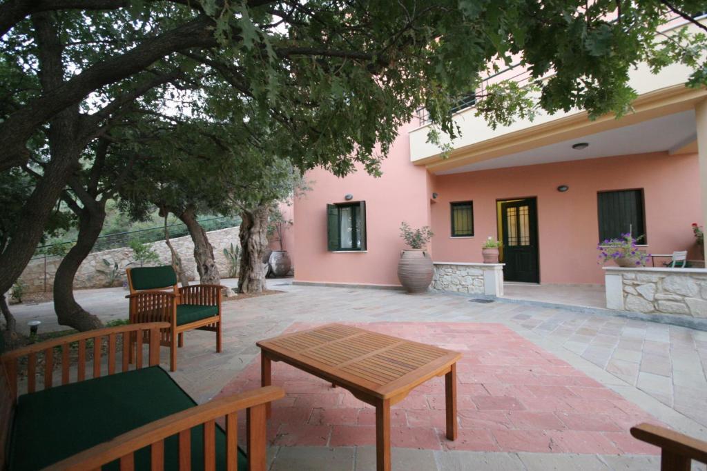 Agathes Traditional Houses Guest house 2*
