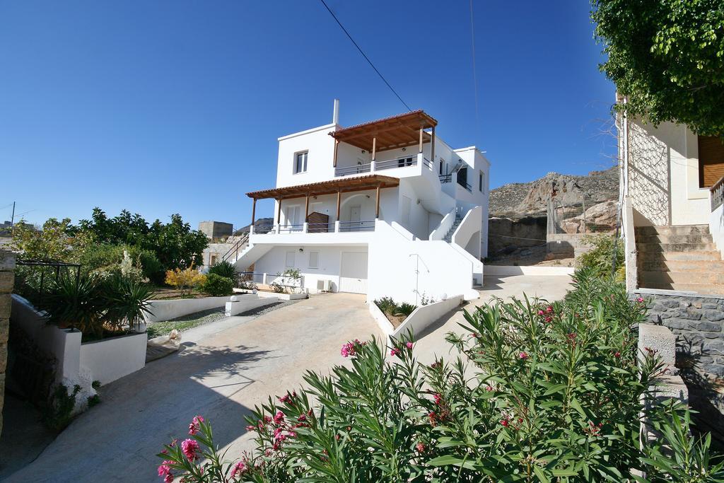 Anatoli Apartment *