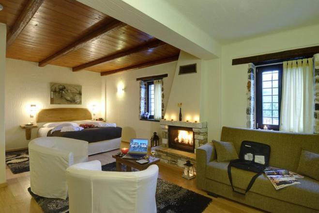 Prasino - Galazio Aparthotel Mouresi