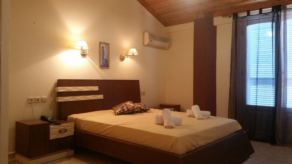 Lefkada 3*
