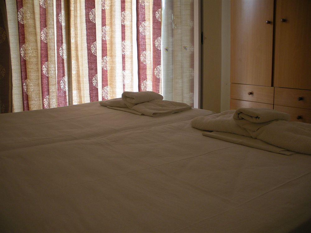 Matthias Aparthotel Adelianos Kampos