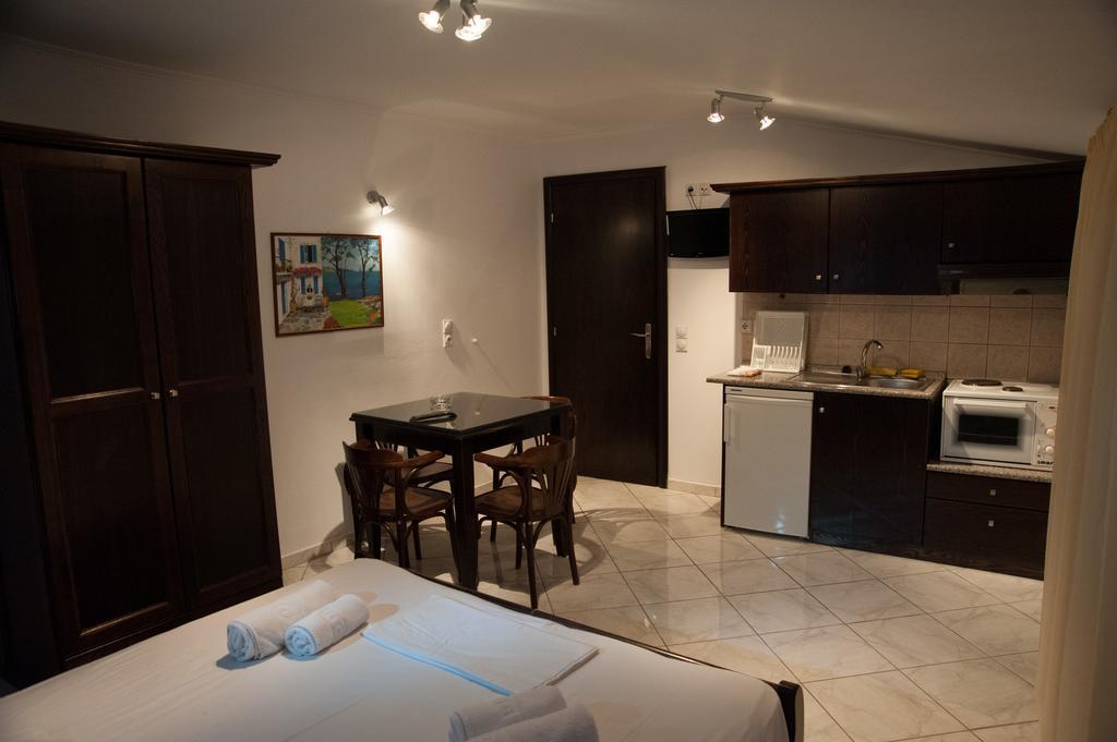 Pansion Olga Apartment Parga