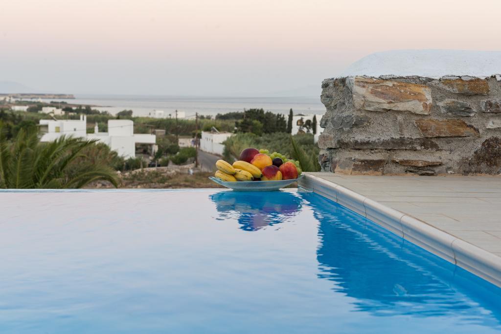 Crystal Ii * Chrisi Akti (Paros)