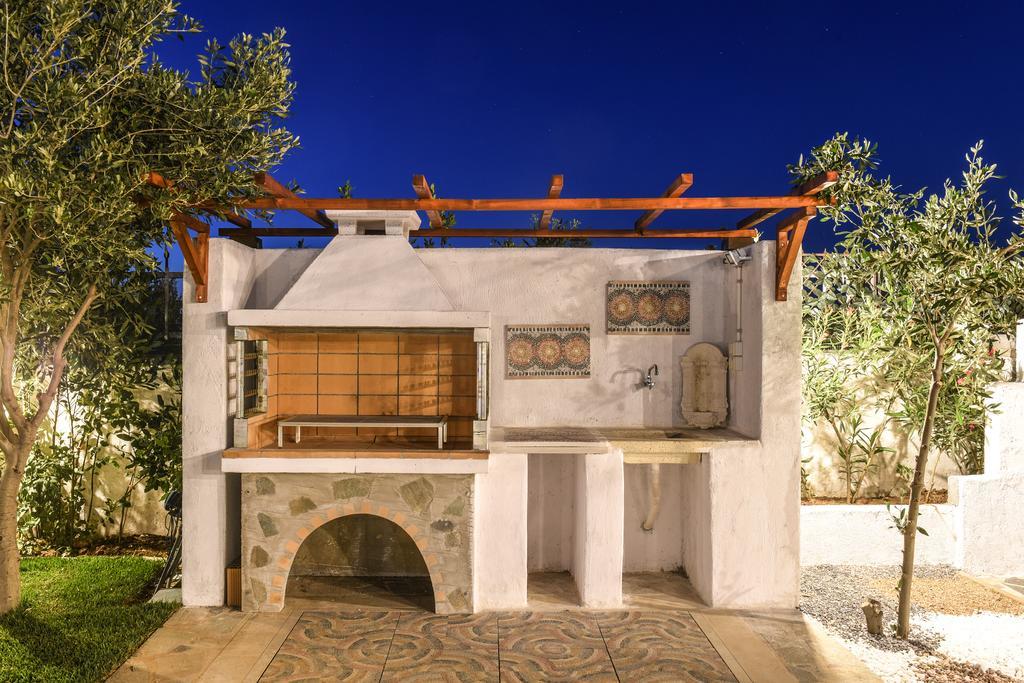 Villa Mosaic