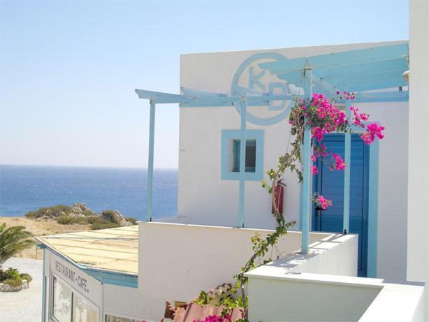 Castelia Bay Amoopi