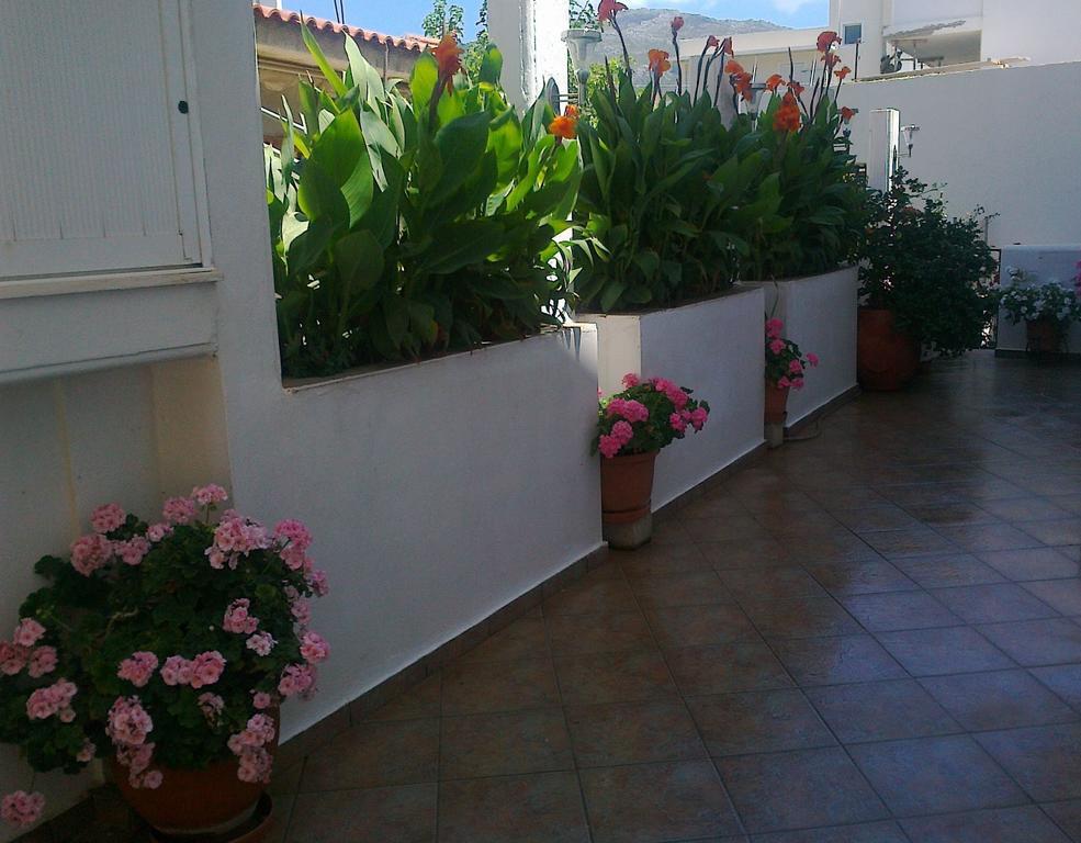 Aparthotel Neapoli *