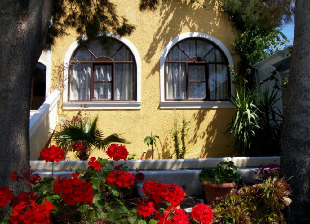 Alia 3* Kamari (Santorini)