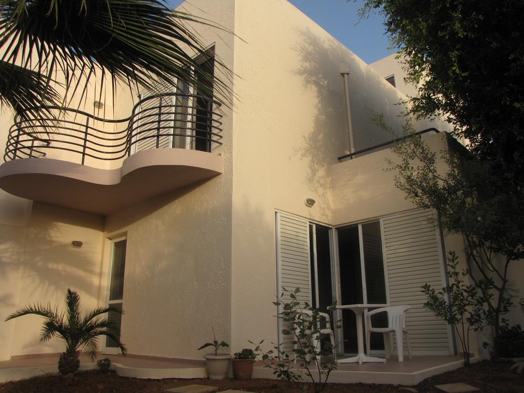 Elizabeth Apartment