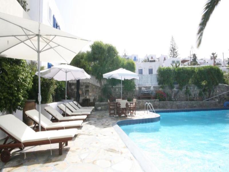 Manos 2* Naousa (Paros)