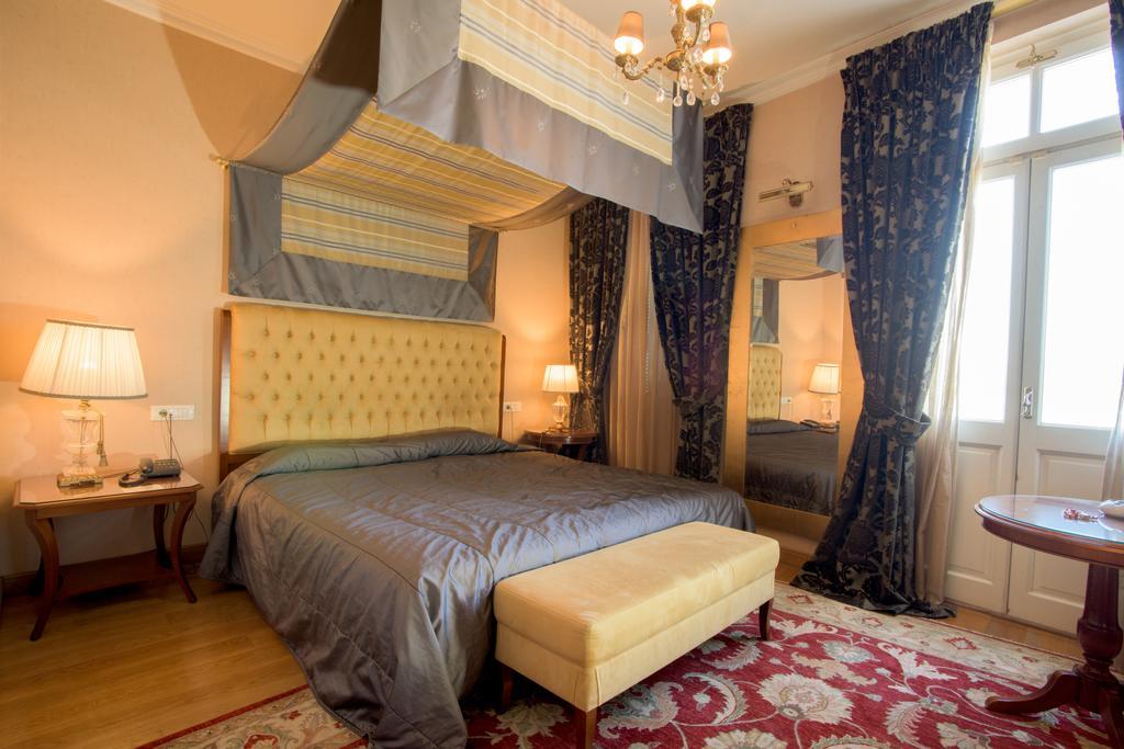 Grande Bretagne - Hotel