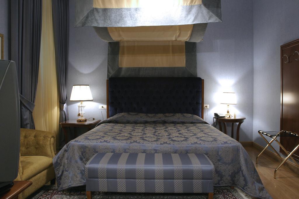 Grande Bretagne - Hotel