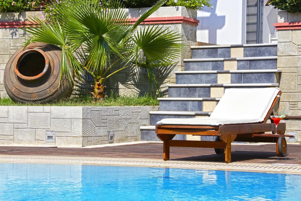 Aparthotel Sirena & 4*