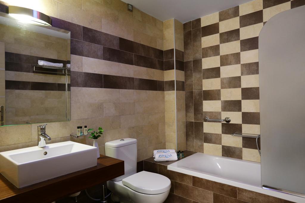 Aparthotel Sirena &