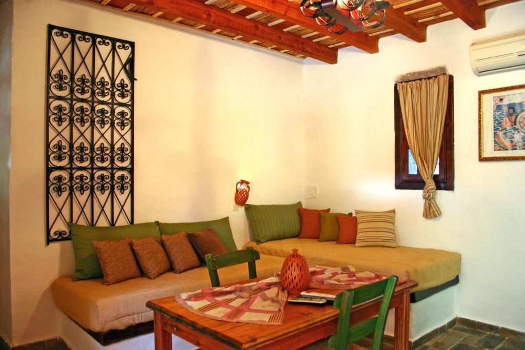 Aparthotel Sirena & 4*