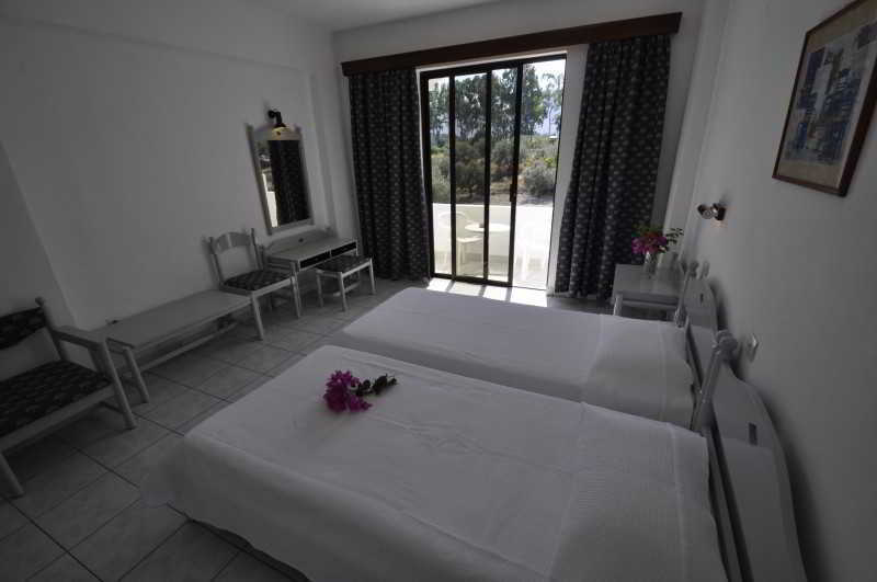 Hotel Tina Flora 3*