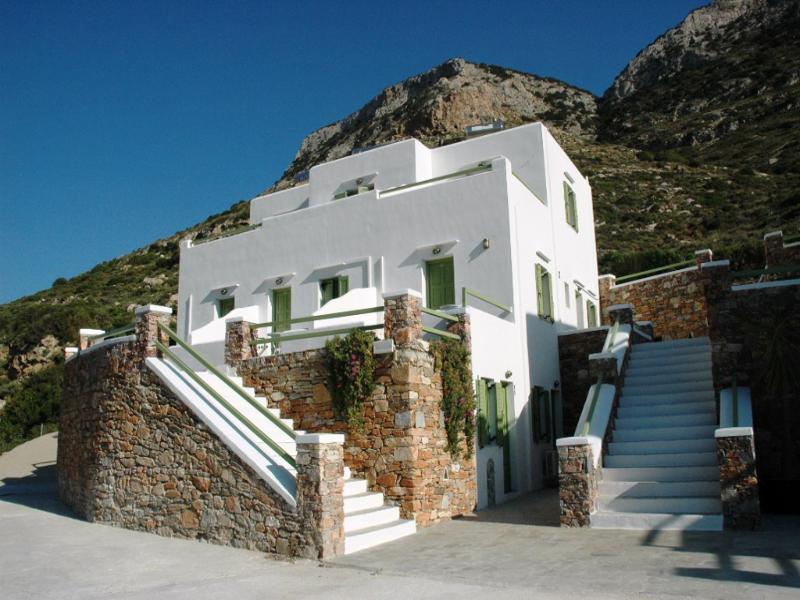 Guest house Xerolithia 2*