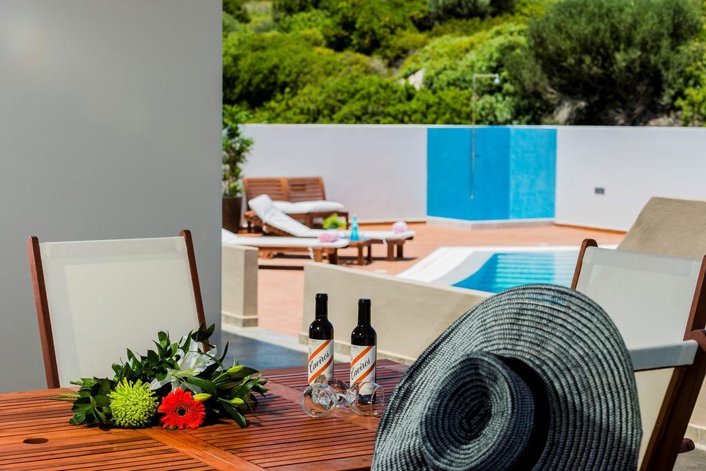Villa Stamos