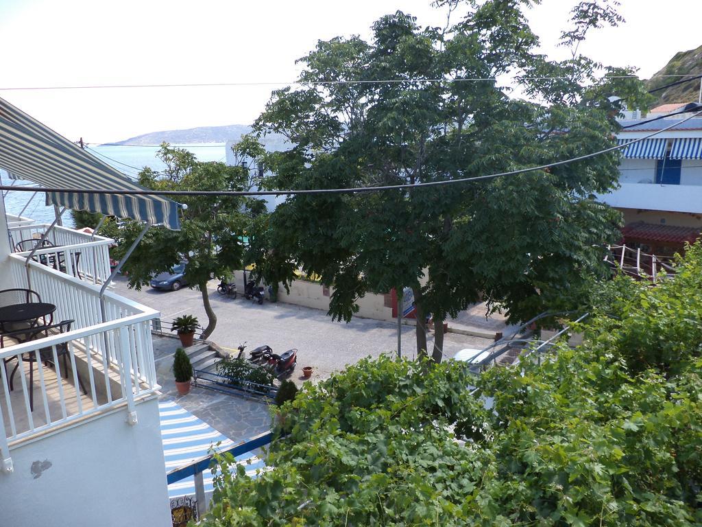 Apartment To Kamari Paralia Agias Foteinis