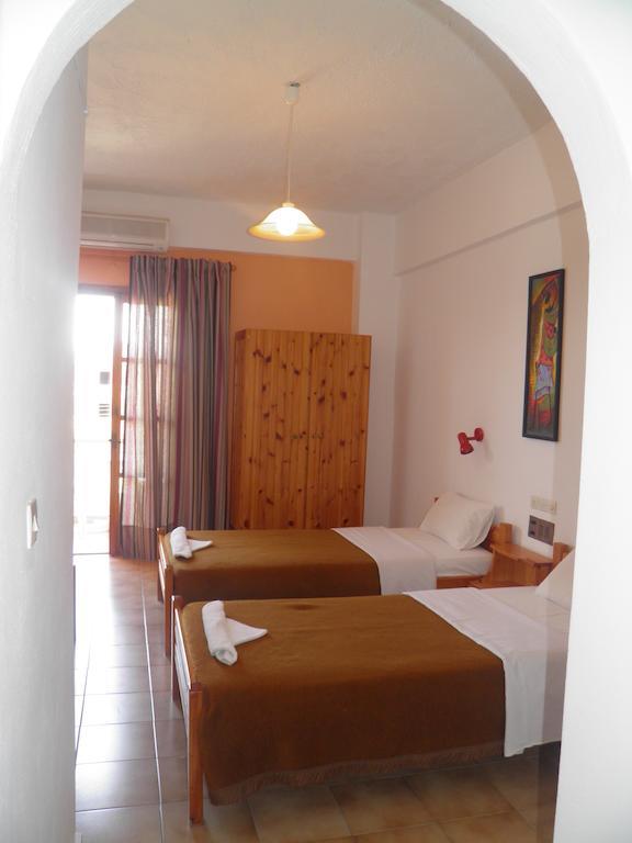 Aparthotel Galaxias 3*
