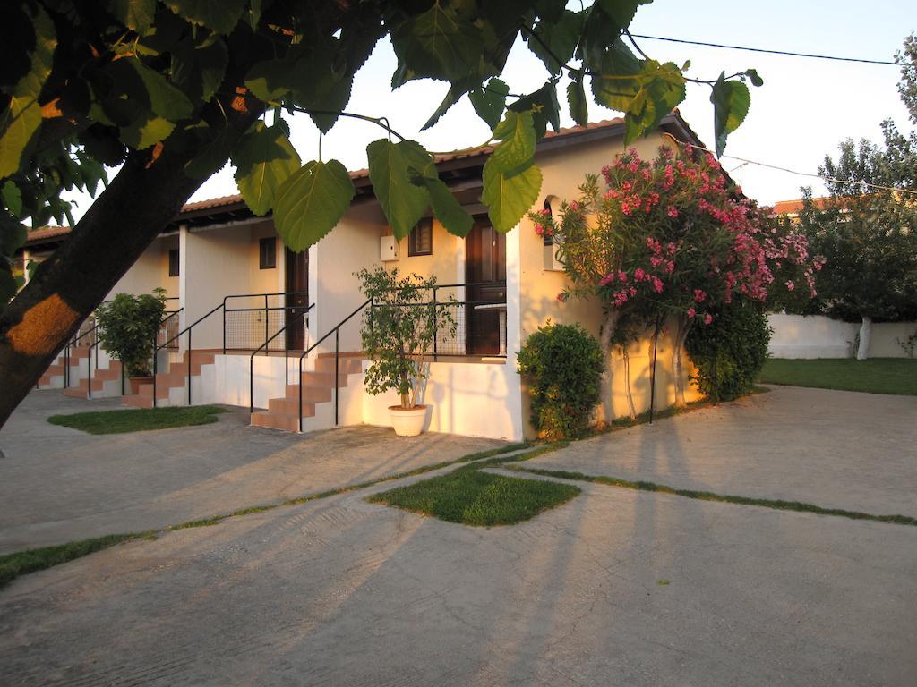 Alexandra Makris Gialos Studios Apartment