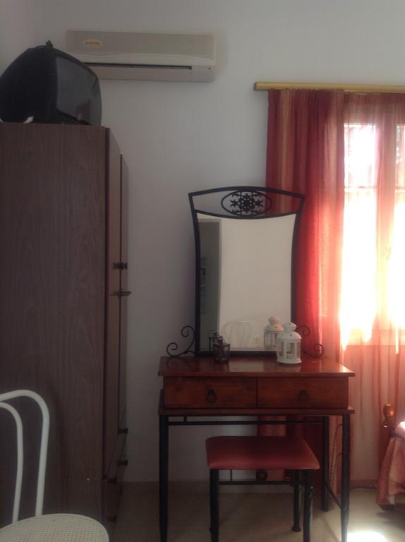 Prasino Oniro * Tinos