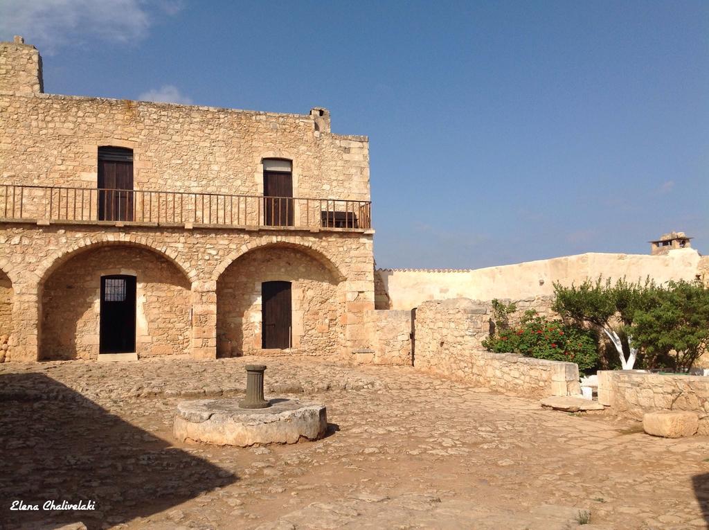 Anemole Traditional Cretan