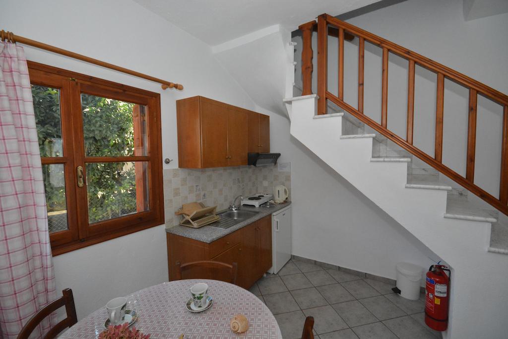 Apartment Charoula *