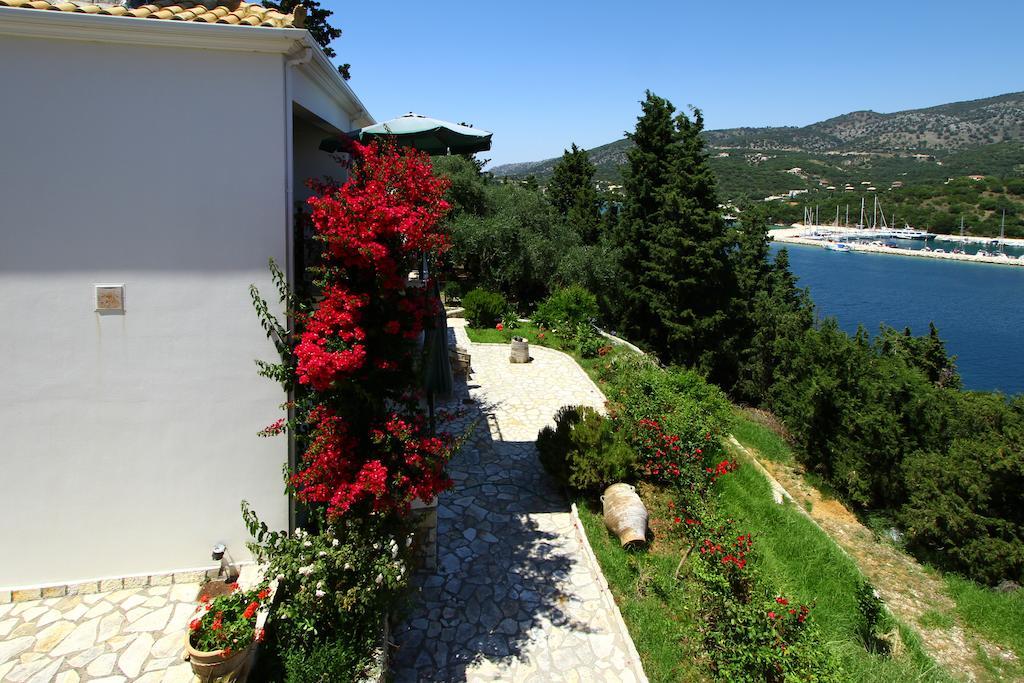 Polyxeni Sivota (Epirus)