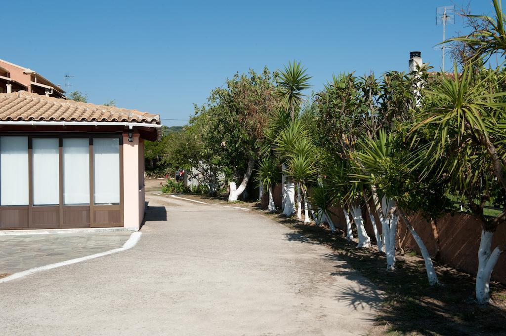 Helena & Villas