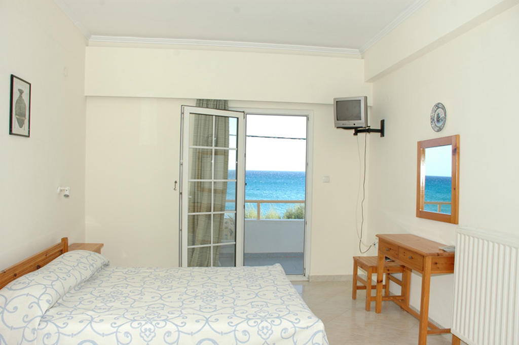 Apartment Alexandra Makris Gialos Studios